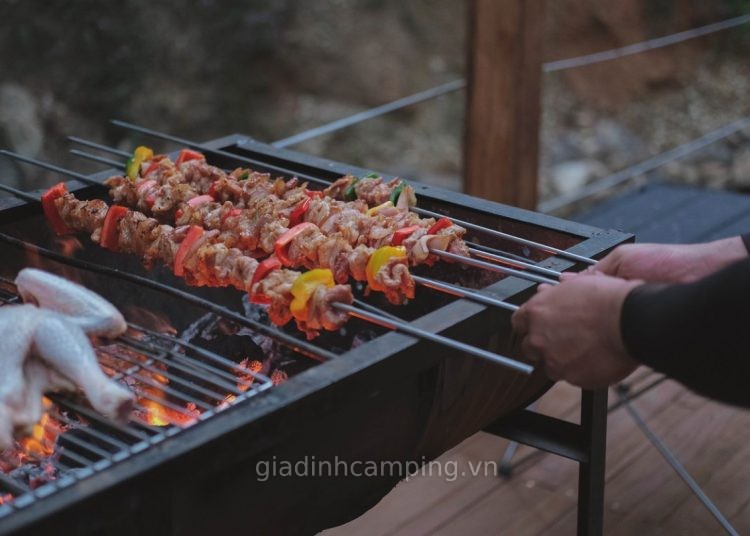 Top 5 thực đơn đi cắm trại và picnic ngon dễ làm